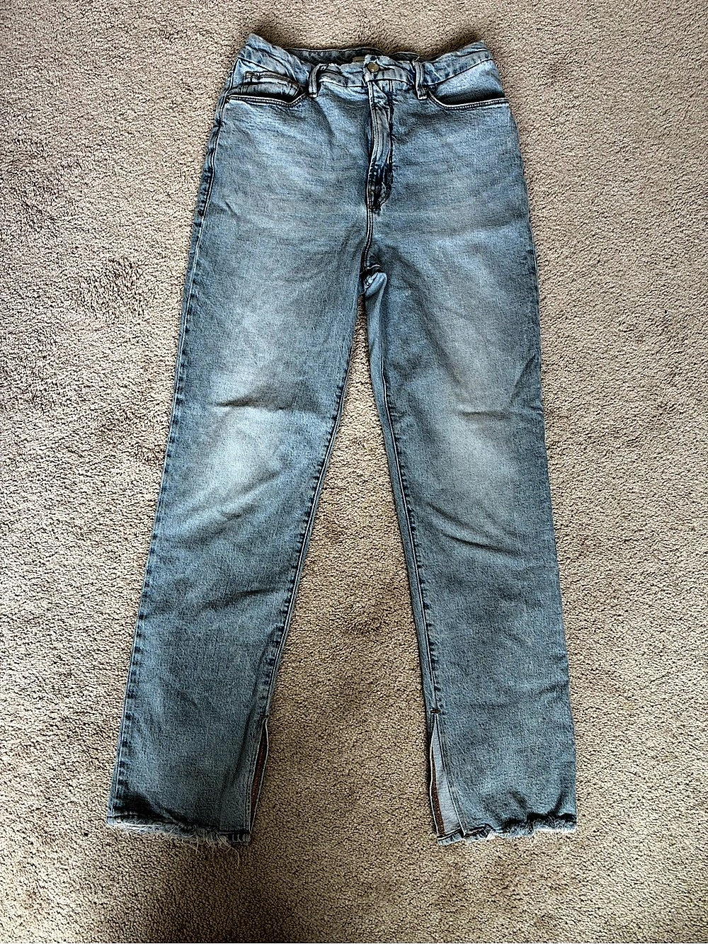 Good American Good Legs Straight Leg Jeans